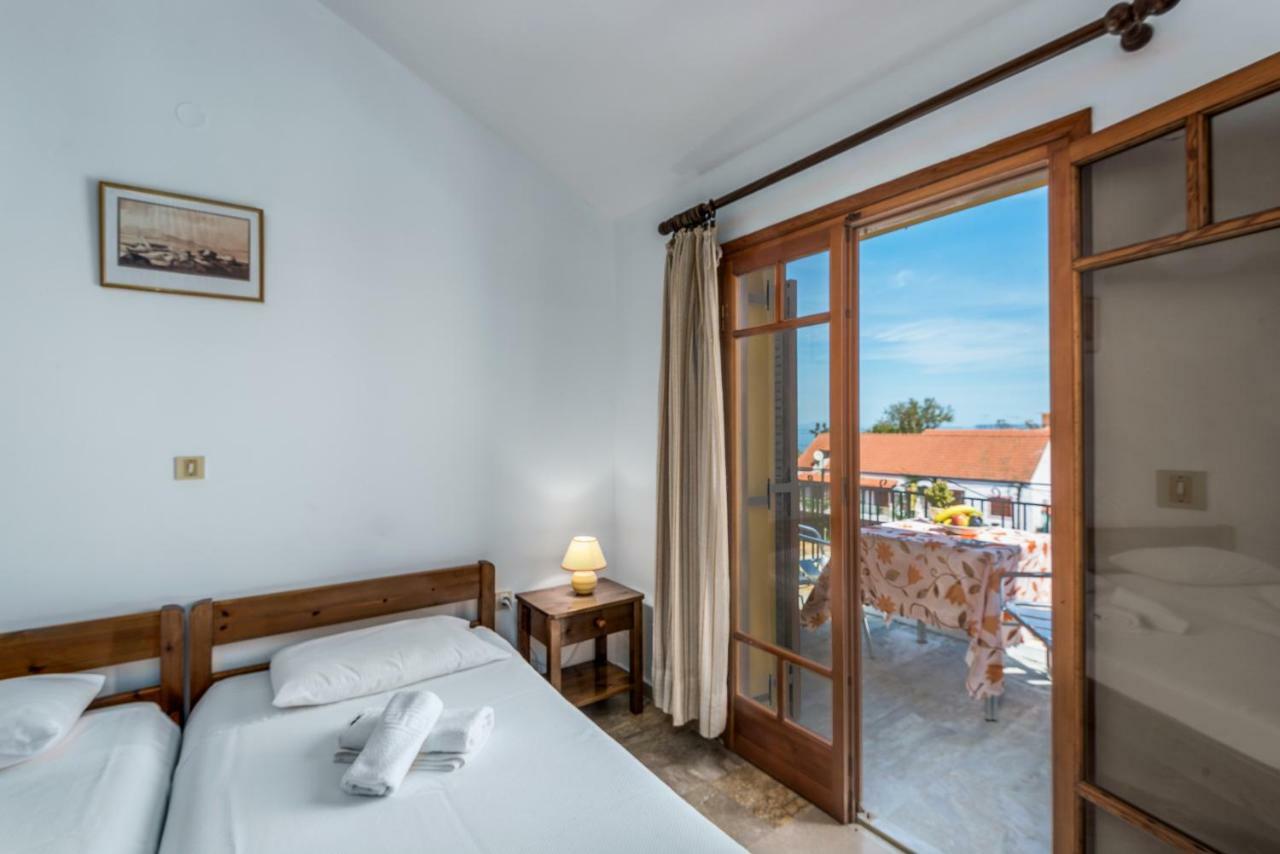 פורוס Areti Apartments מראה חיצוני תמונה